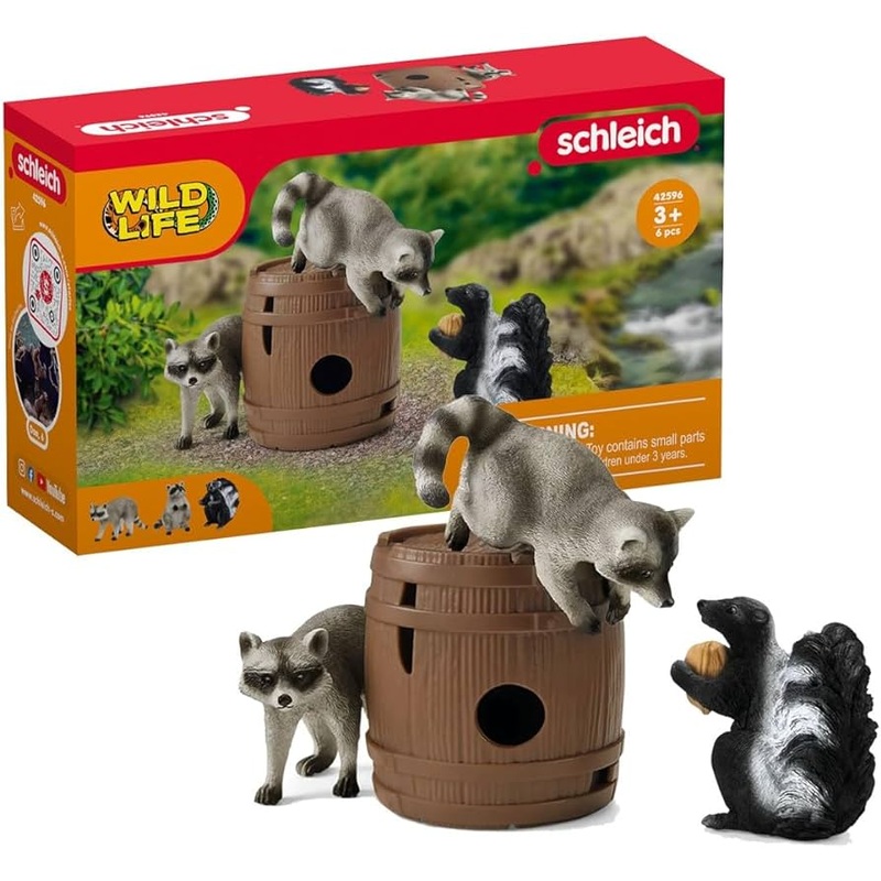 SL42596 Schleich Hunt for the Nut