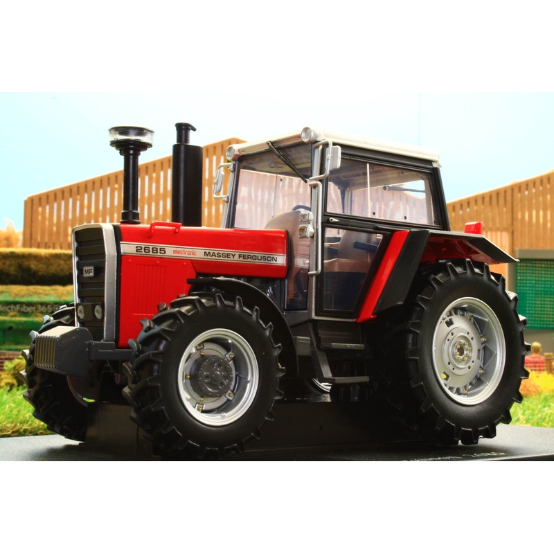 UH6369 Universal Hobbies 1:32 Scale Massey Ferguson 2685 4WD Tractor Limited Edition 1000pcs