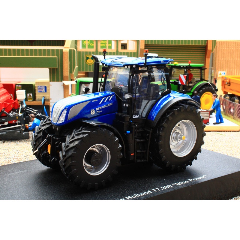 UH6491 Universal Hobbies 1:32 Scale New Holland T7.300 Blue Power Auto Command 4WD Tractor 2023 Version