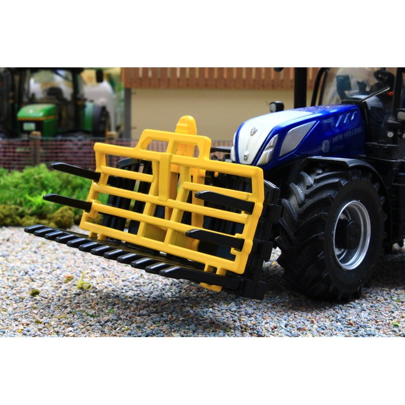 43369 Britains Front/rear mounted Buck Rake