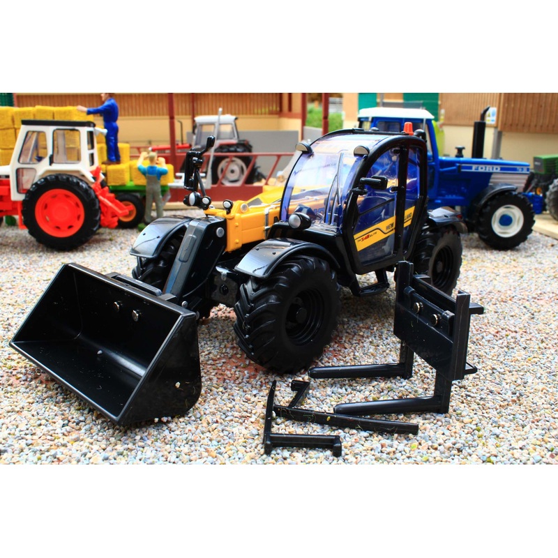 43395 Britains New Holland TH 7.42 Telehandler NOW IN!