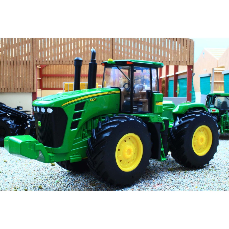 ERT45922 ERTL 1:32 Scale John Deere 9430 Articulated 4WD Tractor