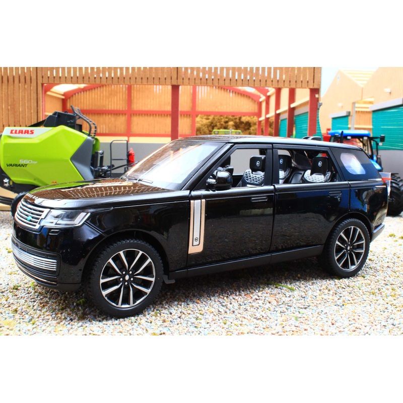 Q2005B-BK QY 1:24 Scale Range Rover SV 2022 Version in black with lights and sound