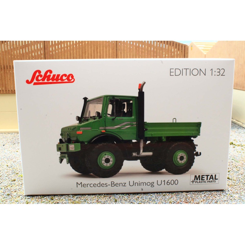 SCH7873 Schuco 1:32 Scale Mercedes Benz Unimog U1600 in Green
