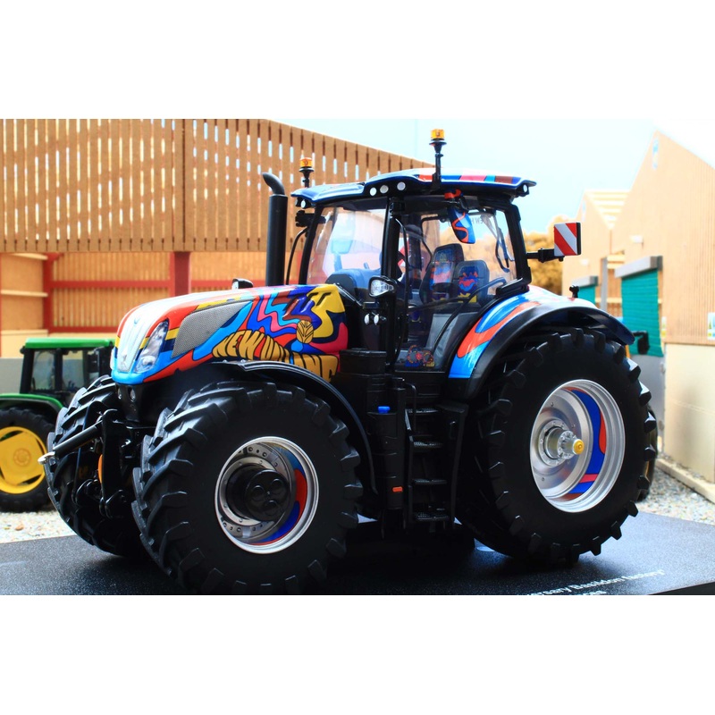 UH6698 New Holland T7 300 Limited 'Basildon' Edition Tractor NOW IN!