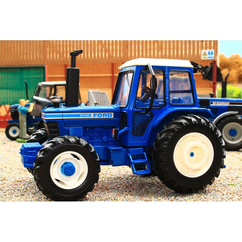 43410 Britains Ford 9700 4WD Special Edition in Blue