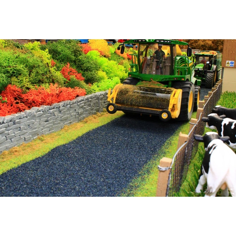 BT2093 Country Lane