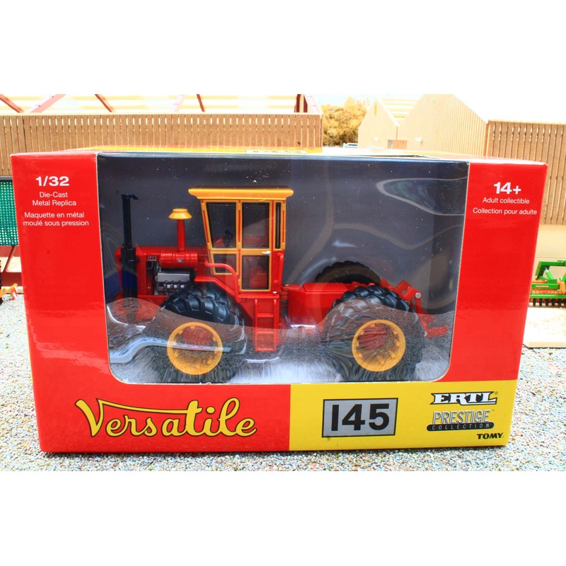 ERT16463 ERTL 1:32 Scale Versatile 145 Tractor on Duals Prestige Collection Model
