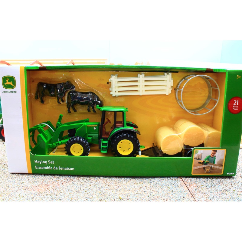 ERT47519 Ertl 1:32 Scale John Deere Hay Set