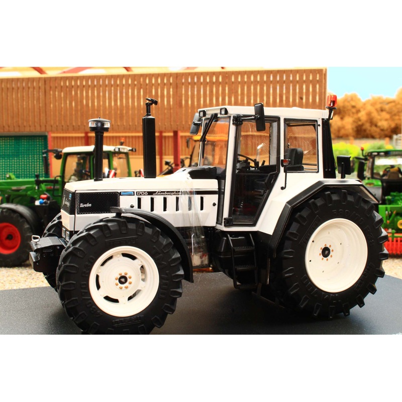 ROS302099 ROS 132 Scale Lamborghini 1706 4WD Tractor -LOST AND FOUND!