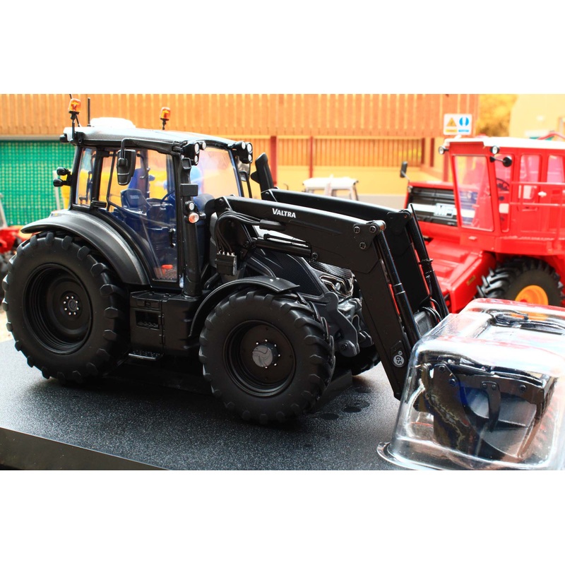 UH6746 Universal Hobbies 1:32 Scale Valtra G135 4WD Tractor with front loader and grab in Titanium Grey
