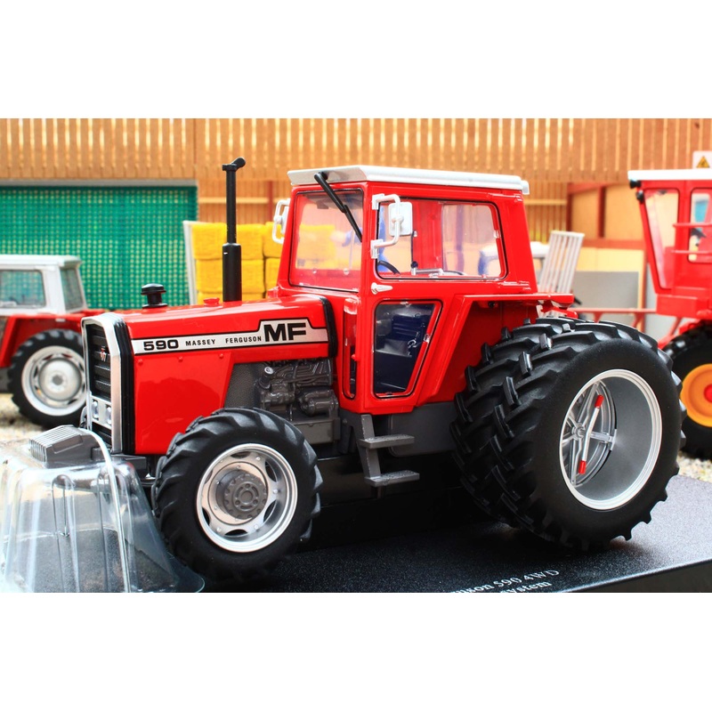 UH6766 Universal Hobbies 1:32 Scale Massey Ferguson 590 4WD Tractor with Molcon Duals Red Cab version
