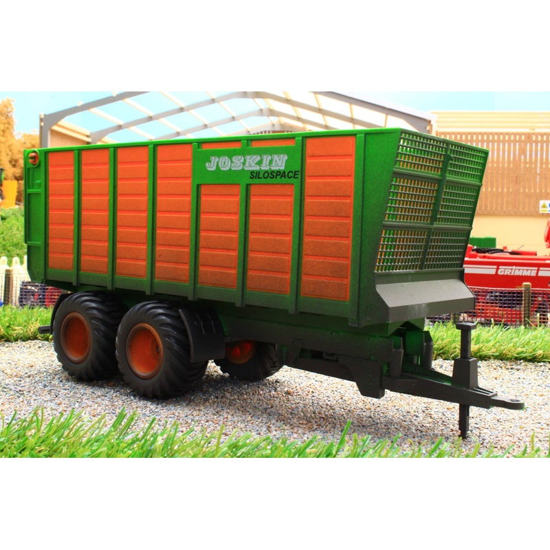 2873(w) WEATHERED SIKU JOSKIN SILAGE TRAILER