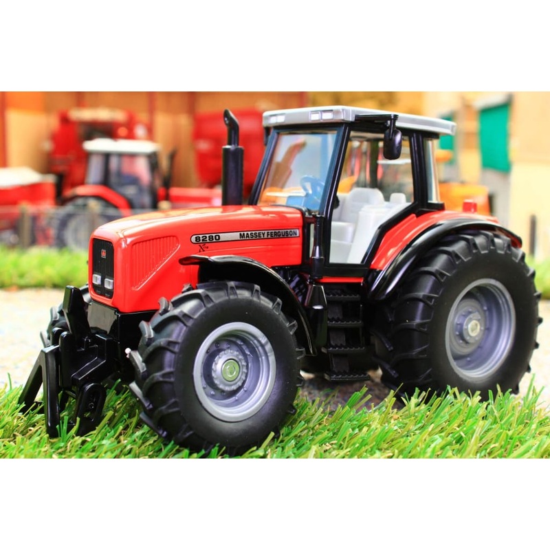 3251 SIKU MASSEY FERGUSON 8280 XTRA TRACTOR