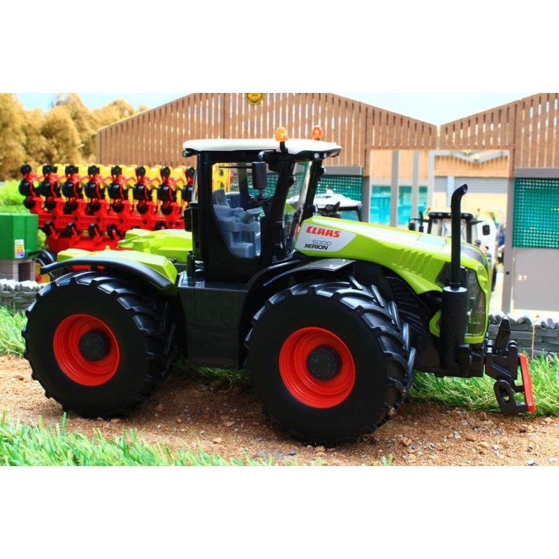 3271 SIKU CLAAS XERION 5000 TRACTOR
