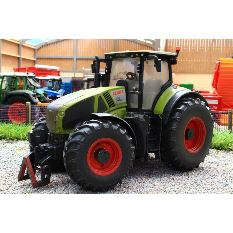 3280(w) WEATHERED SIKU CLAAS AXION 950 TRACTOR