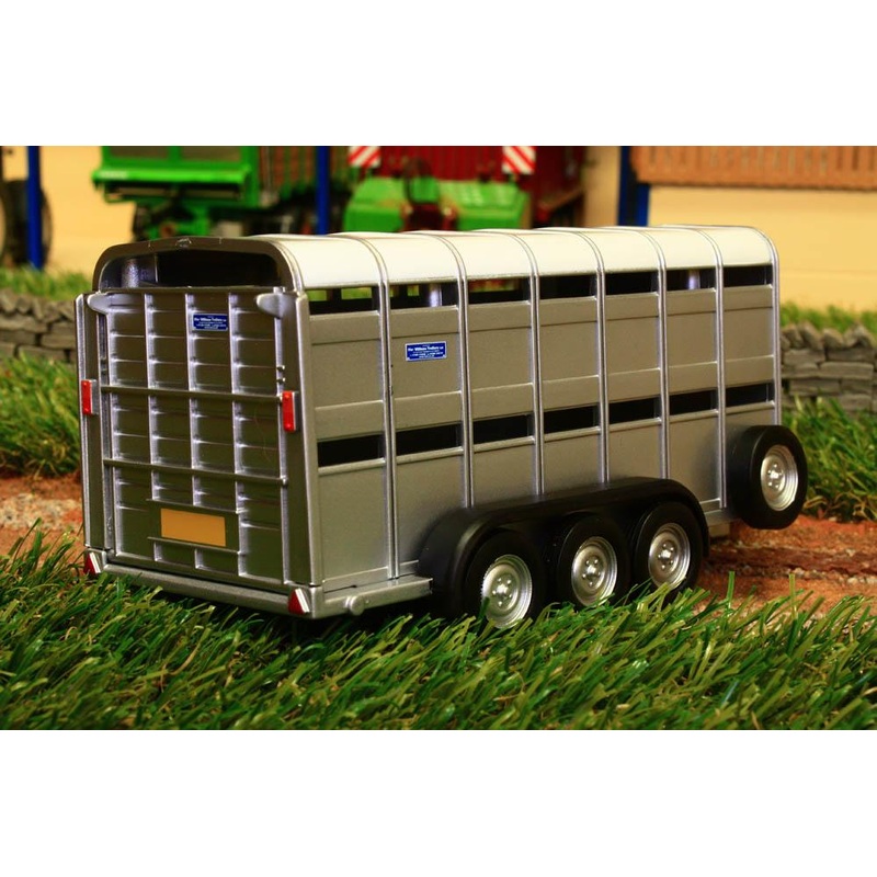 40710A2 Britains Ifor Williams Livestock Trailer