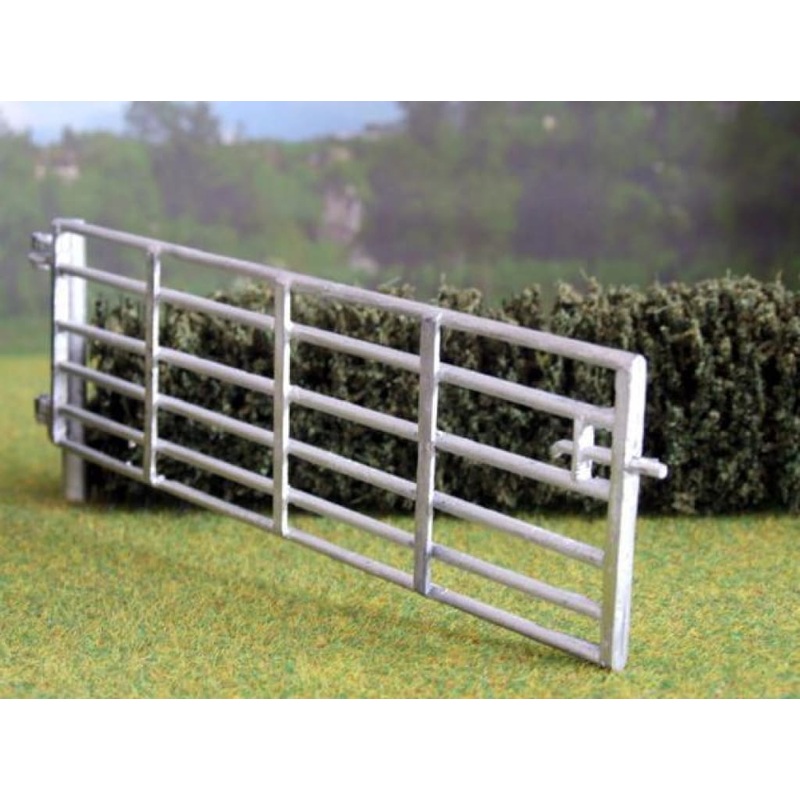HLT-WM03515 A Single 15 foot Field Gate with Post (4.5 metres) to 1:32 Scale