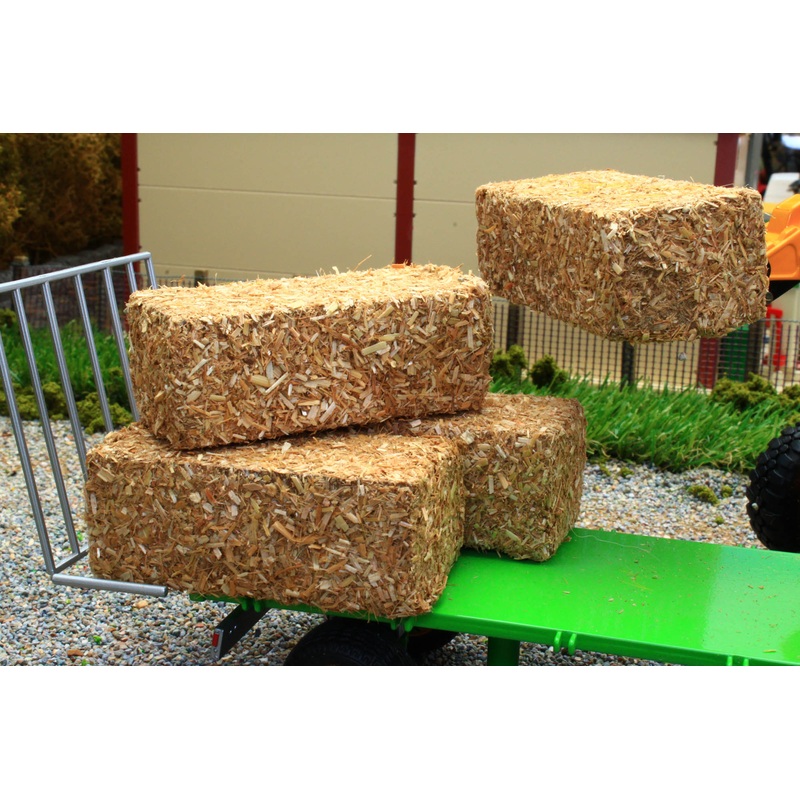 KG0704 Large Square Bales x 4