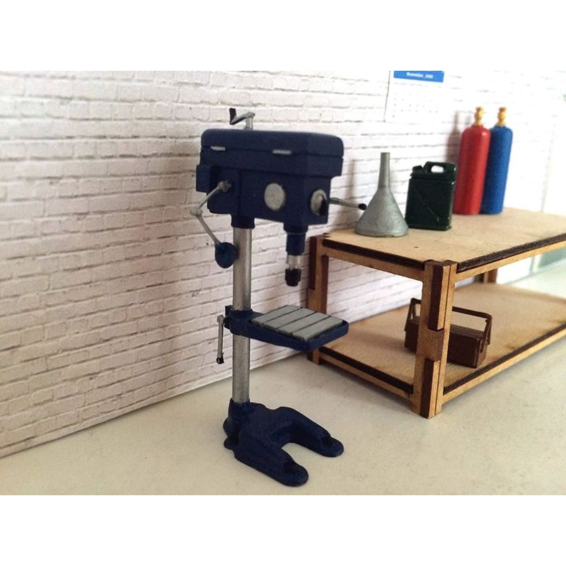 PLM337 Plusmodel Drill Press (135 Scale)