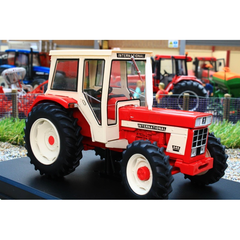 REP071 REPLICAGRI IH INTERNATIONAL 844 4WD TRACTOR