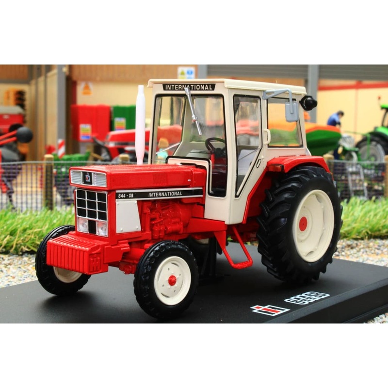 REP105 REPLICAGRI INTERNATIONAL IH 844 SB 2WD TRACTOR