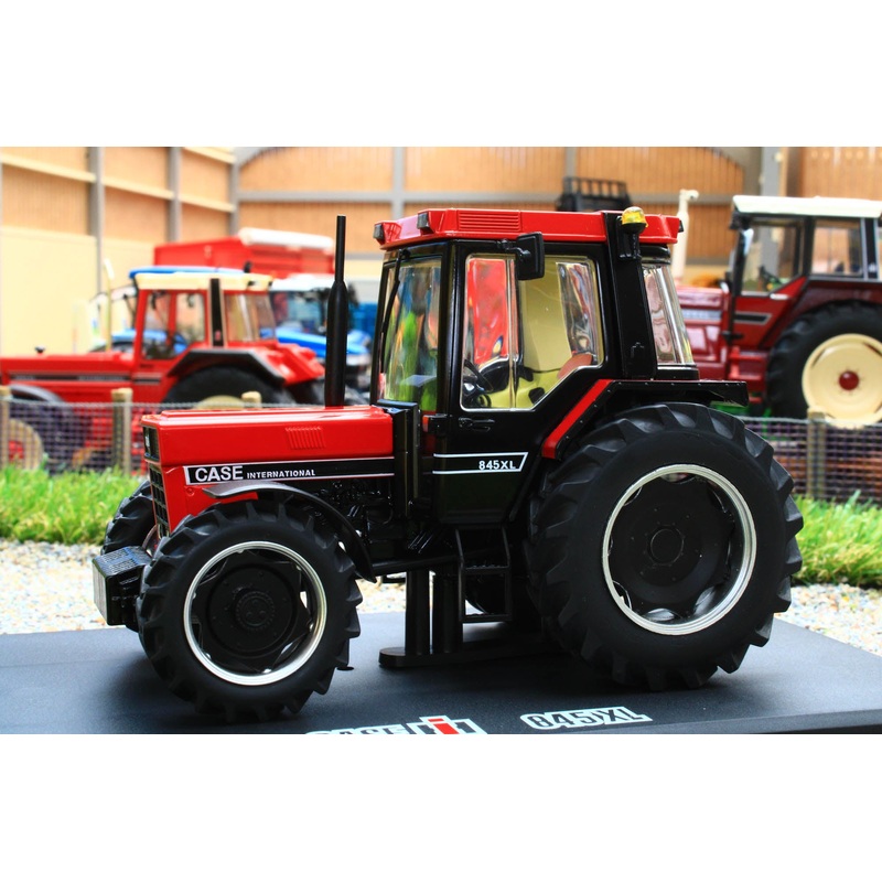 REP129 REPLICAGRI CASE IH 845 XL 4WD TRACTOR RED BLACK