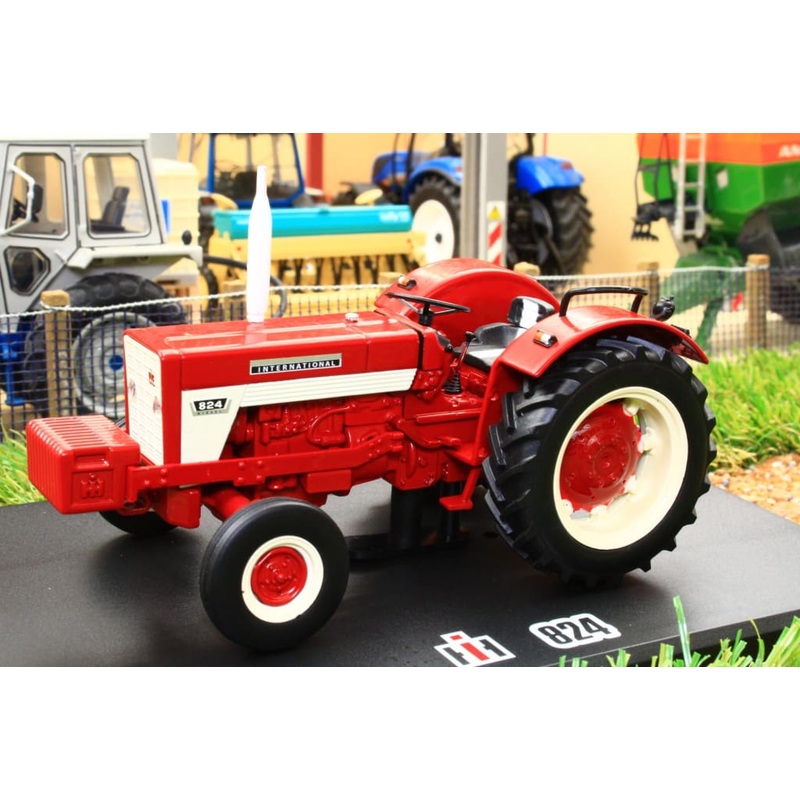 REP151 REPLICAGRI IH INTERNATIONAL 824 2WD TRACTOR WITHOUT CAB