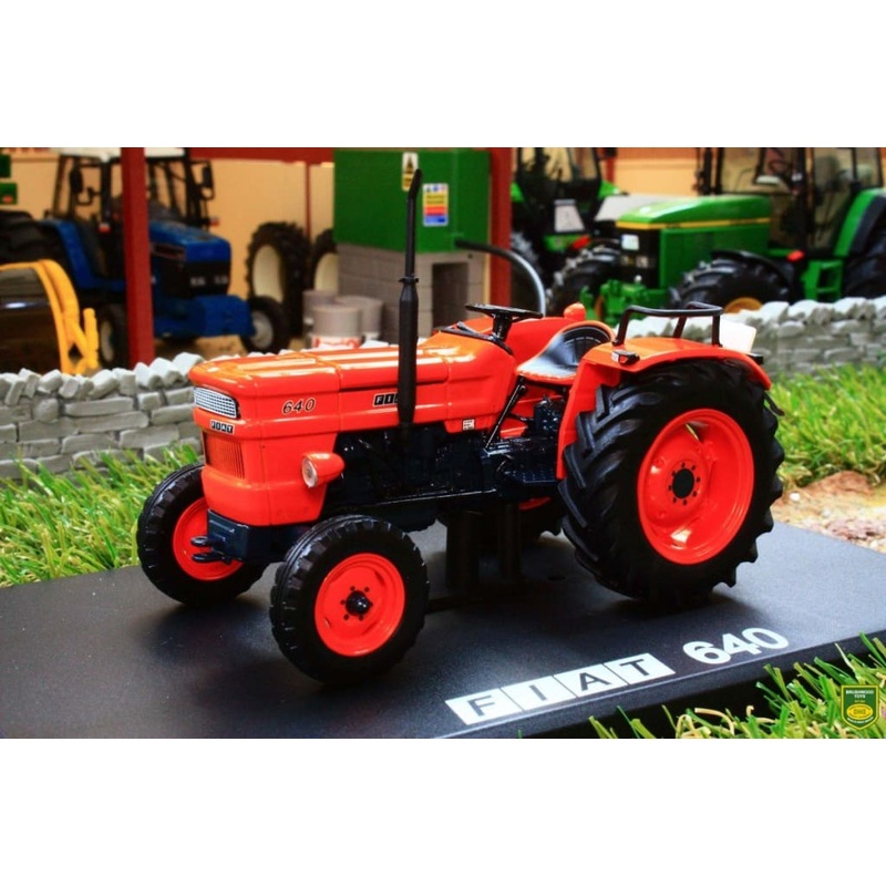 REP158 REPLICAGRI FIAT 640 TRACTOR NEW FENDERS WITH DRIVER FIGURE
