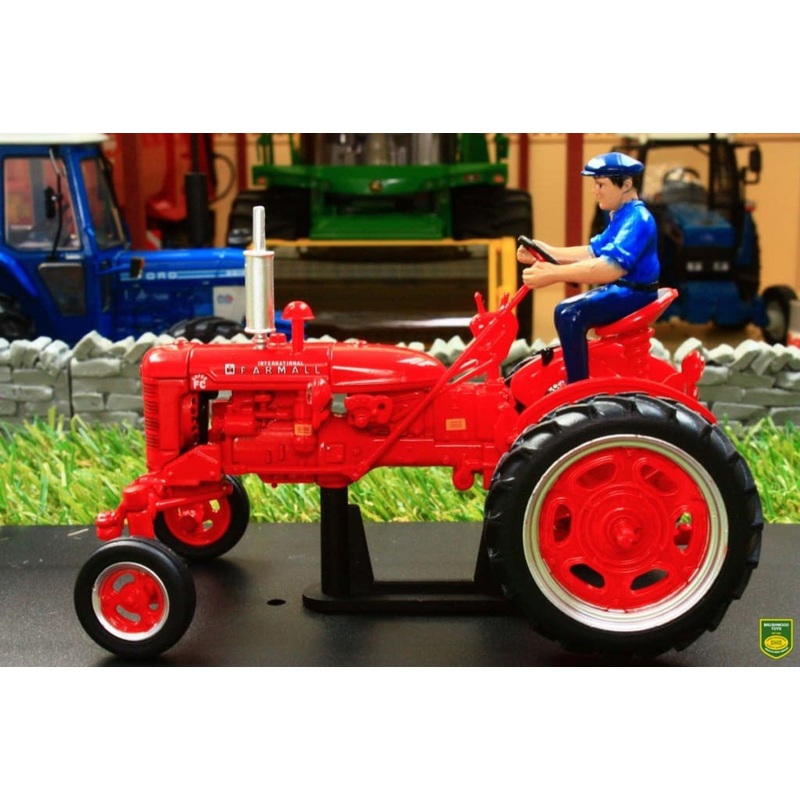 REP174 REPLICAGRI FARMHALL SUPER FC TRACTOR WITH DRIVER FIGURE