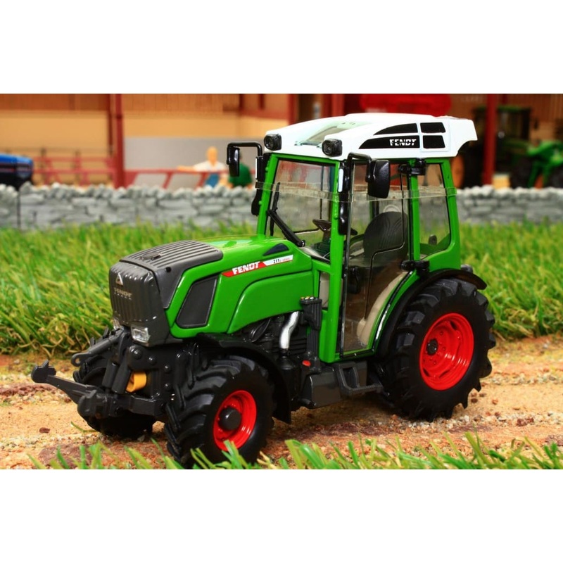 SCH07817 SCHUCO Fendt 211 V Vario Compact Tractor