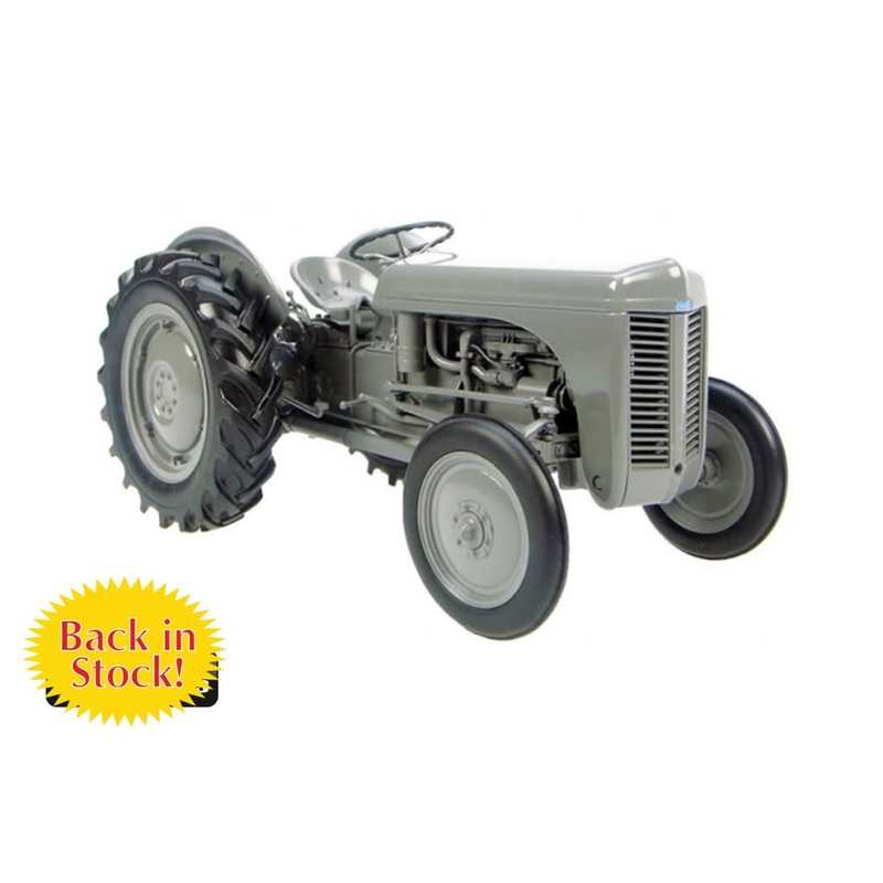 UH2690 UNIVERSAL HOBBIES 1:16 SCALE MASSEY FERGUSON TEA20 - 1949 IN GREY