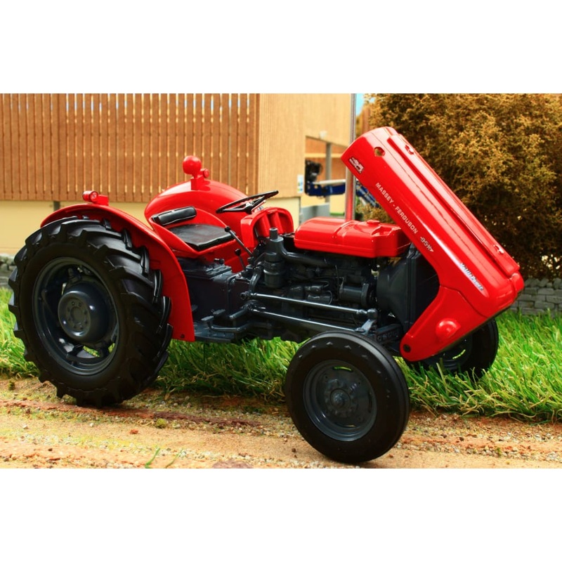 UH2692 Universal Hobbies 1:16th Scale Massey Ferguson 35X Tractor