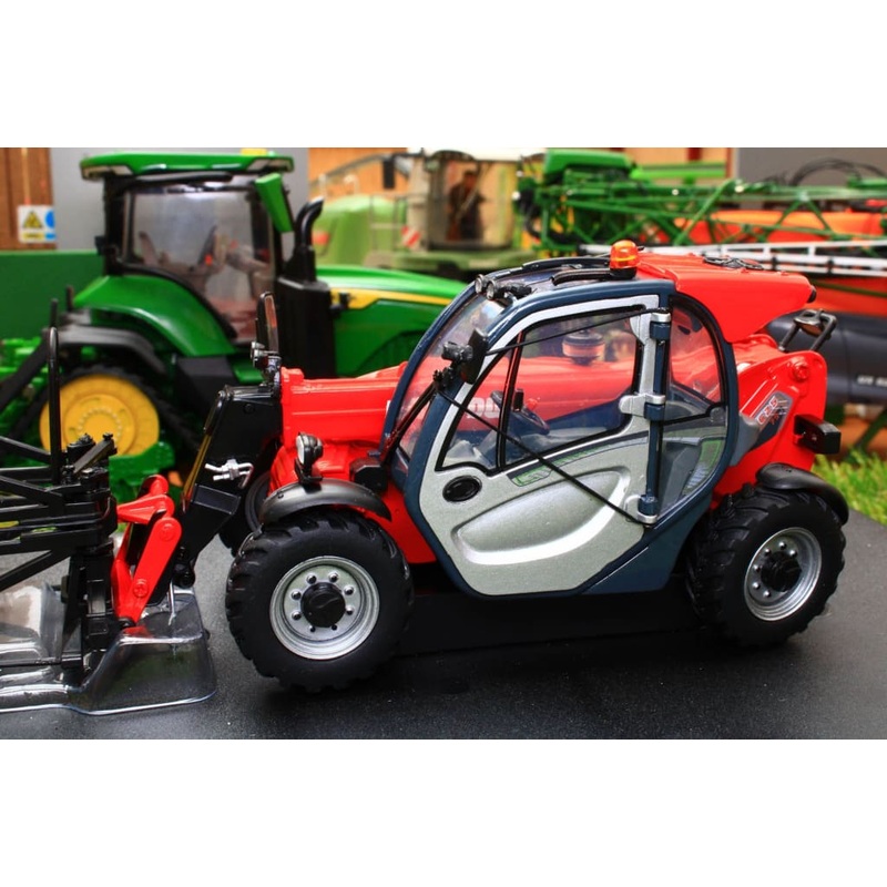 UH2925 Universal Hobbies MANITOU MT625 TELEHANDLER AND FODDER GRAB