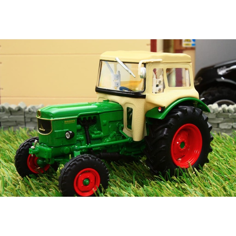 UH5252 UNIVERSAL HOBBIES DEUTZ FAHR D6005 2WD TRACTOR WITH CAB