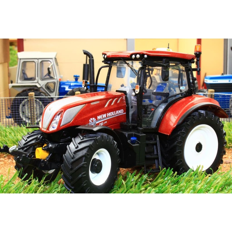 UH5375 UNIVERSAL HOBBIES NEW HOLLAND T6.175 FIAT CENTENARIO 100TH ANNIVERSARY EDITION TRACTOR