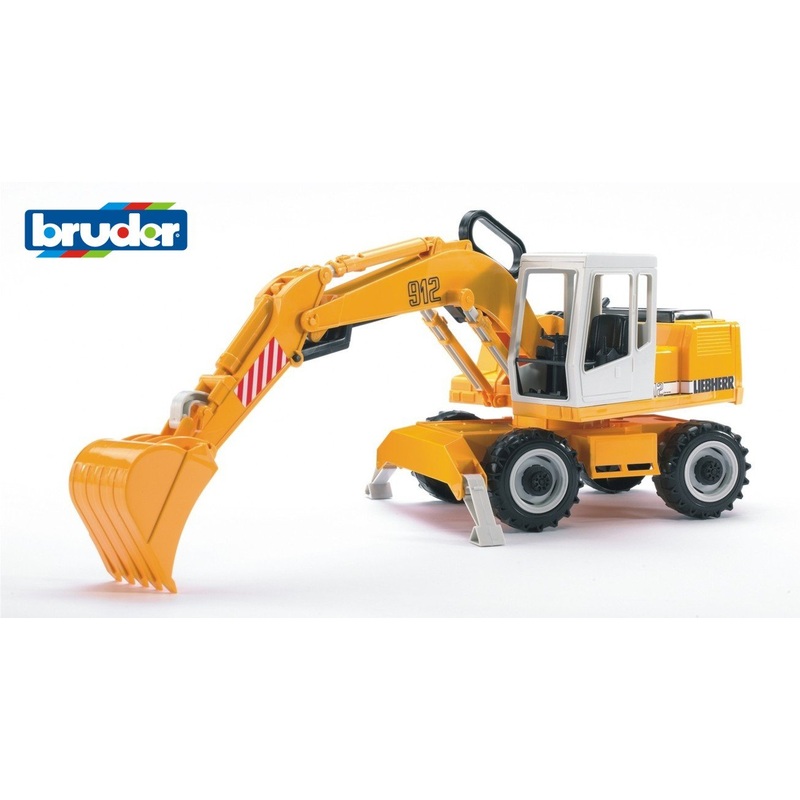 B02426 BRUDER LIEBHERR 912 WHEELED EXCAVATOR