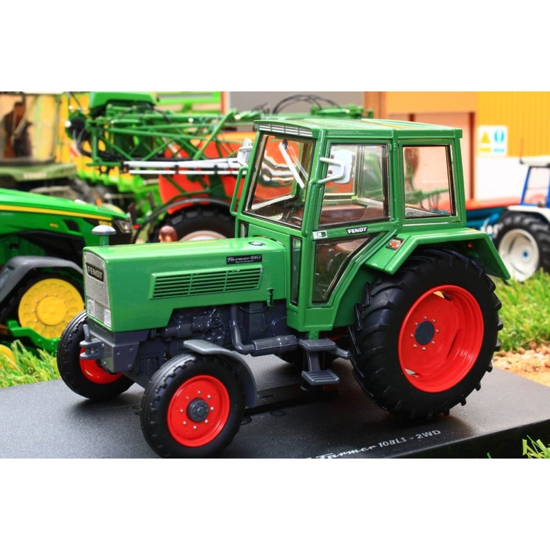 UH5314 UNIVERSAL HOBBIES FENDT FARMER 108LS 2WD TRACTOR WITH EDSCHA CAB