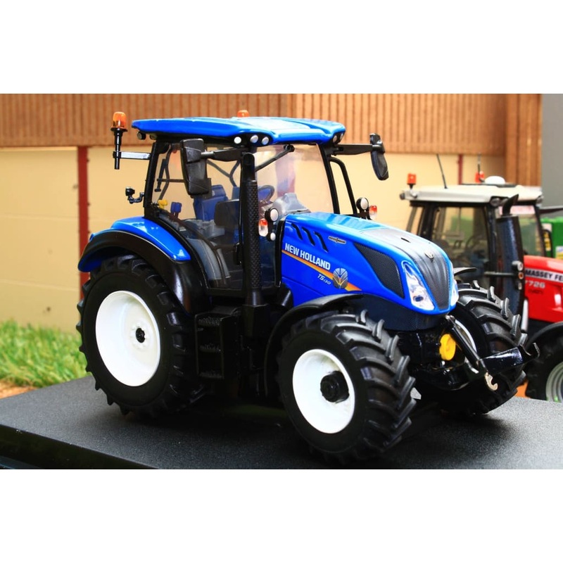 UH5360 UNIVERSAL HOBBIES NEW HOLLAND T5.130 AUTO COMMAND TRACTOR