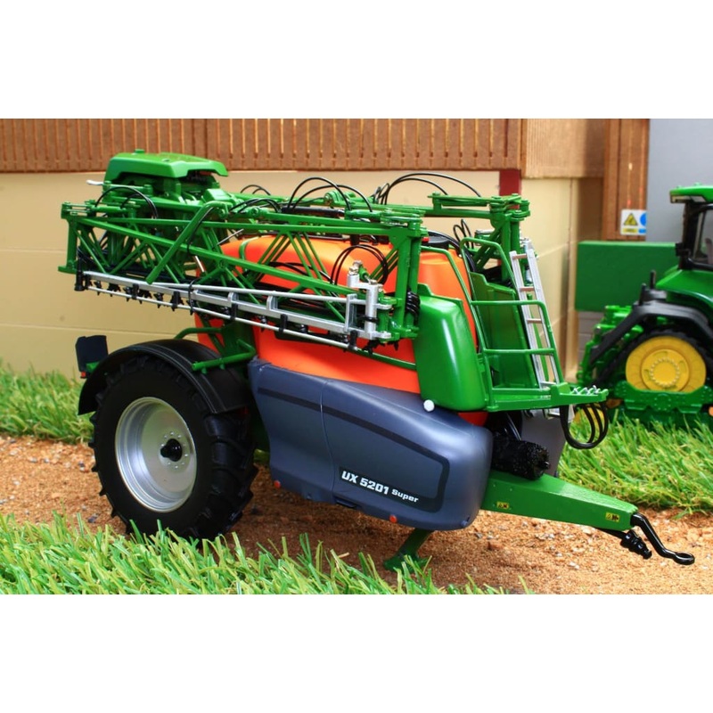 UH5397 UNIVERSAL HOBBIES AMAZONE UX5201 TRAILED SPRAYER