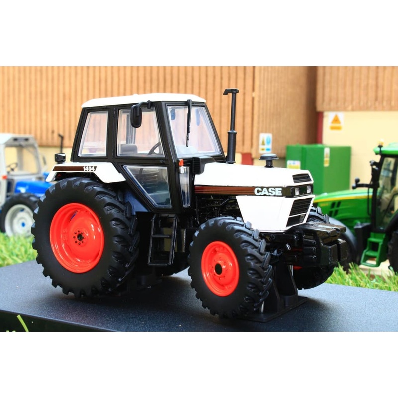 UH6208 UNIVERSAL HOBBIES CASE 1494 4WD TRACTOR WHITE BLACK VERSION