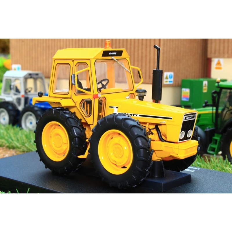 UH6212 UNIVERSAL HOBBIES FORD COUNTY 1174 INDUSTRIAL YELLOW VERSION