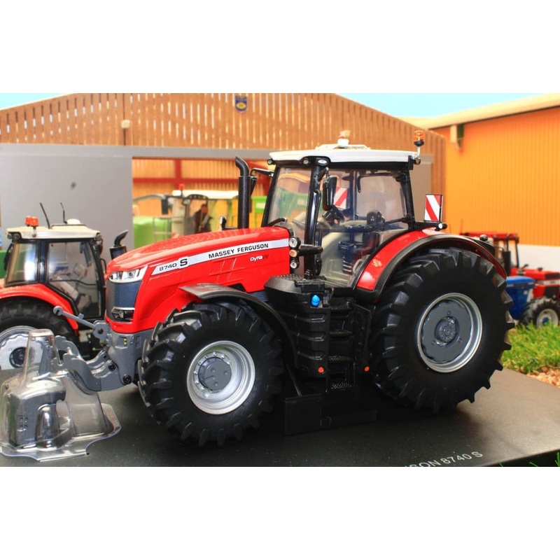UH6216 UNIVERSAL HOBBIES MASSEY FERGUSON 8740S 2019 VERSION