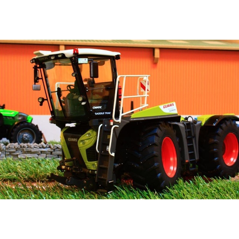 WE1030 WEISE CLAAS XERION 4000 SADDLE TRAC
