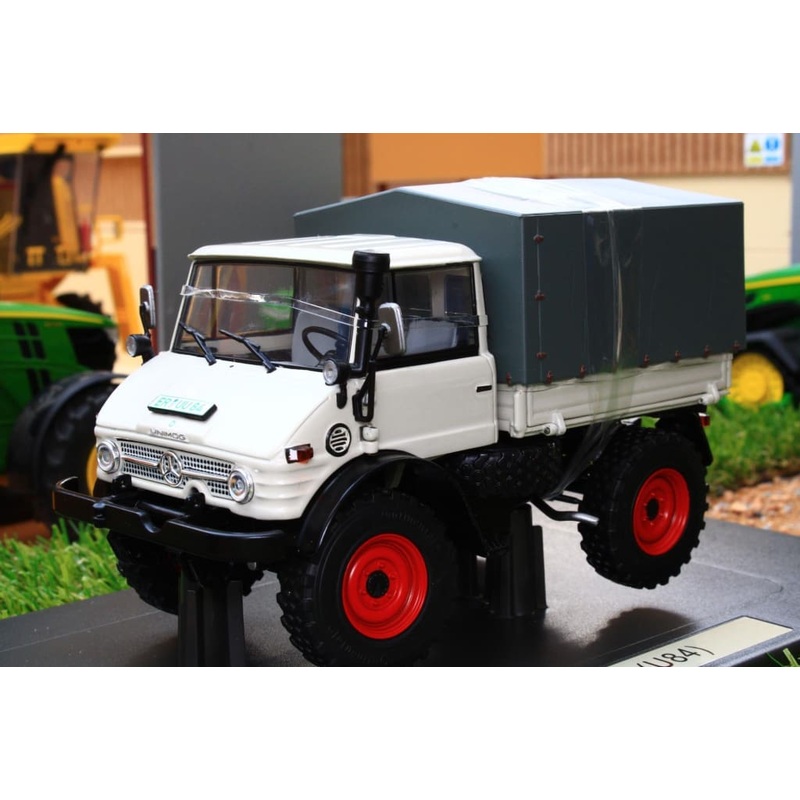 WE1044 Weise Mercedes Benz Unimog 406 (U84) with Canvas Load Bed Cover