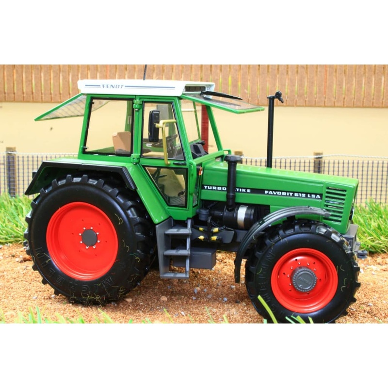 WE1059 WEISE FENDT FAVORIT 612 LSA TRACTOR