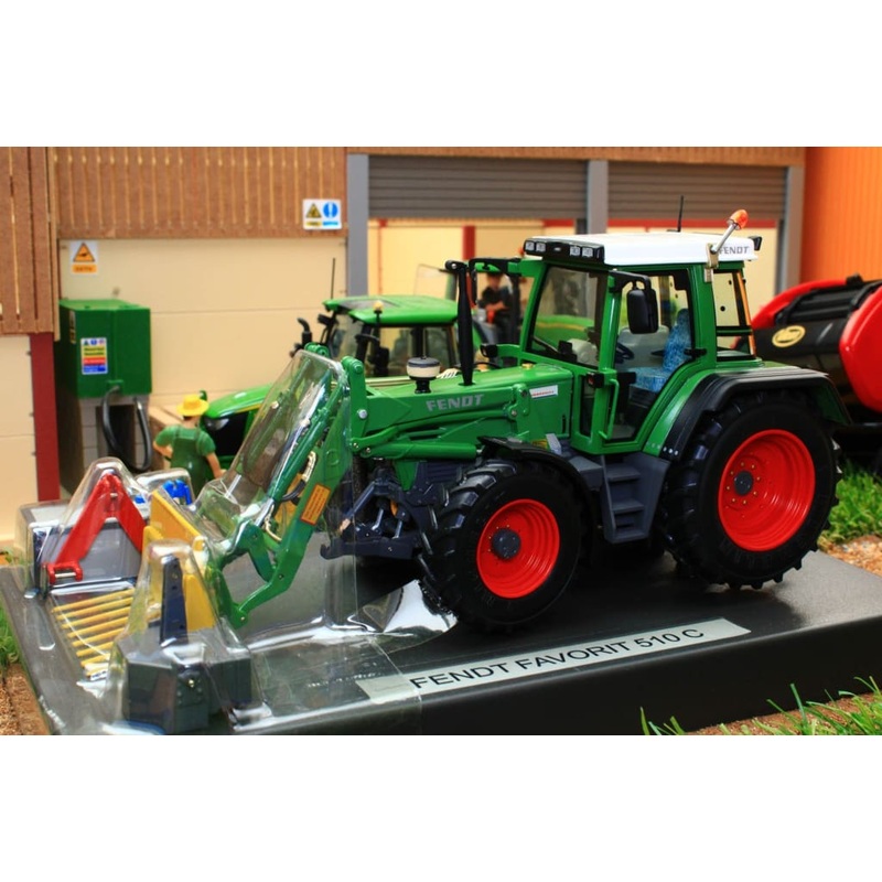 WE1064 WEISE FENDT FAVORIT 510 C TRACTOR WITH FRONT LOADER