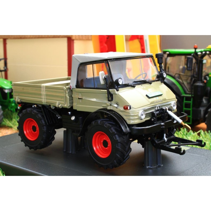 WE1066 Weise Mercedes Benz Unimog 406 (U84) with Removable Soft-top to Cab