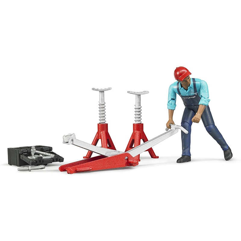 B62100 BRUDER GARAGE MECHANIC SET WITH EQUIPMENT AND FIGURE