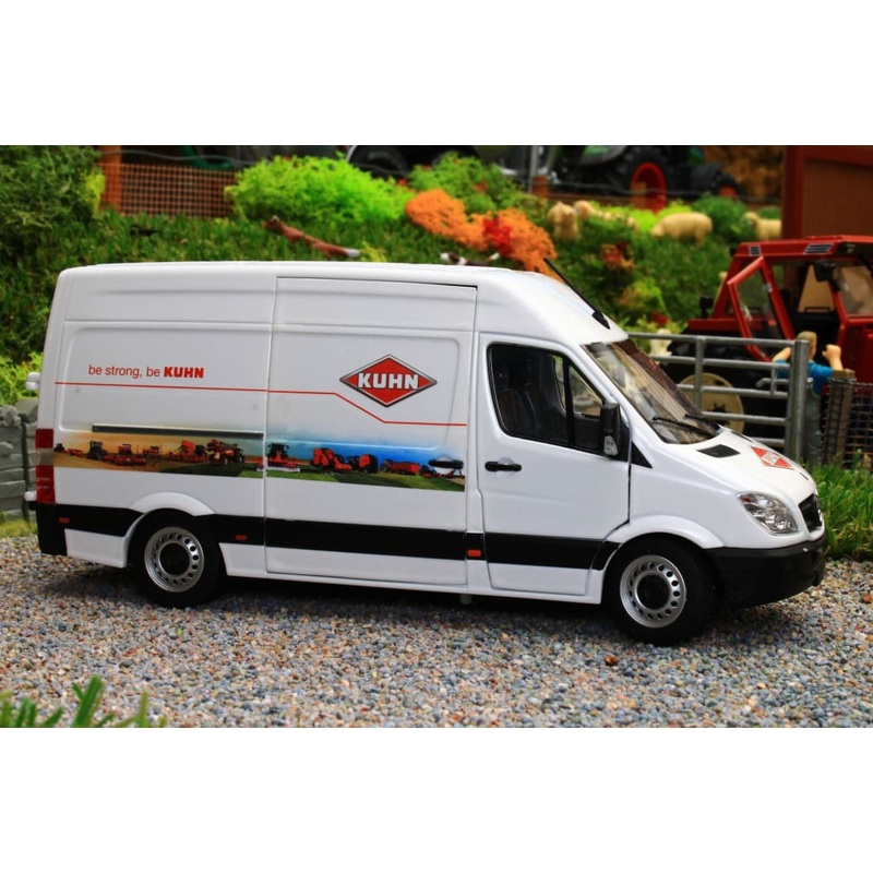 MM1905-01-03 MARGE MODELS MERCEDES BENZ SPRINTER VAN WHITE KUHN EDITION